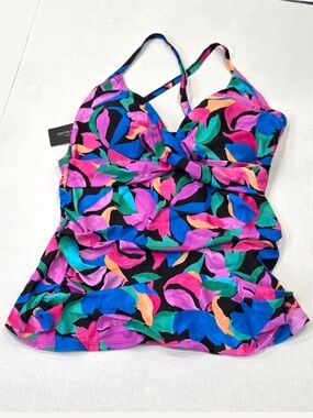 Ocean Blues NWT Size 3XL / 3X Tropical Twist Front Tankini Top - Colorful Leaves